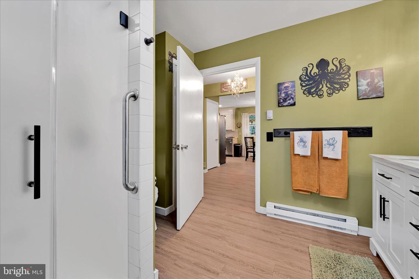 161 N Laurel Street photo 18