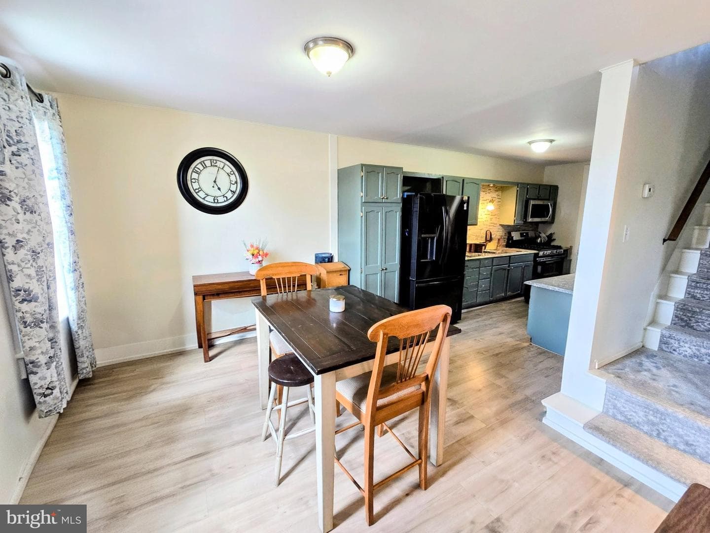 44 E Hummelstown Street photo 6