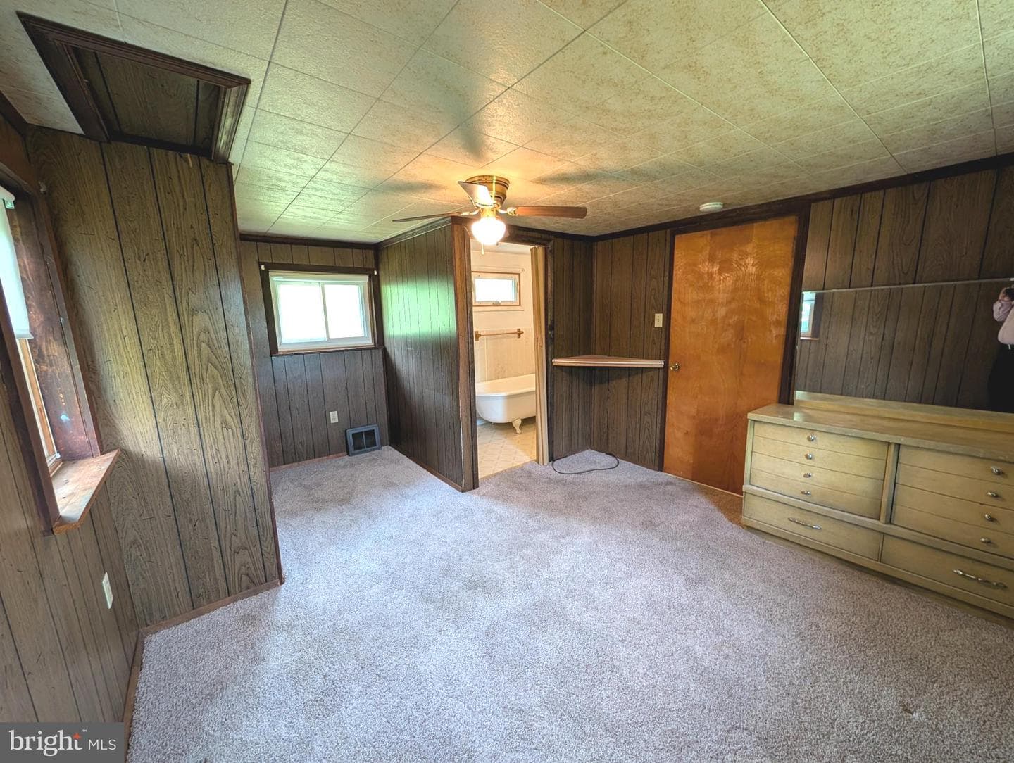 360 Schoolhouse Road photo 7