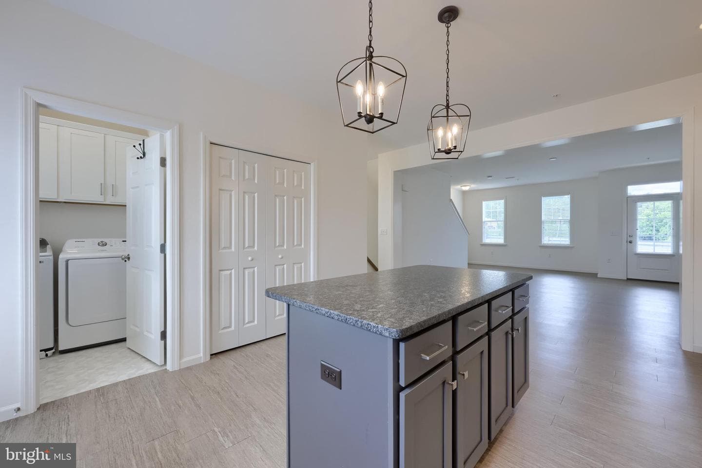 2421 Artesian Way photo 16
