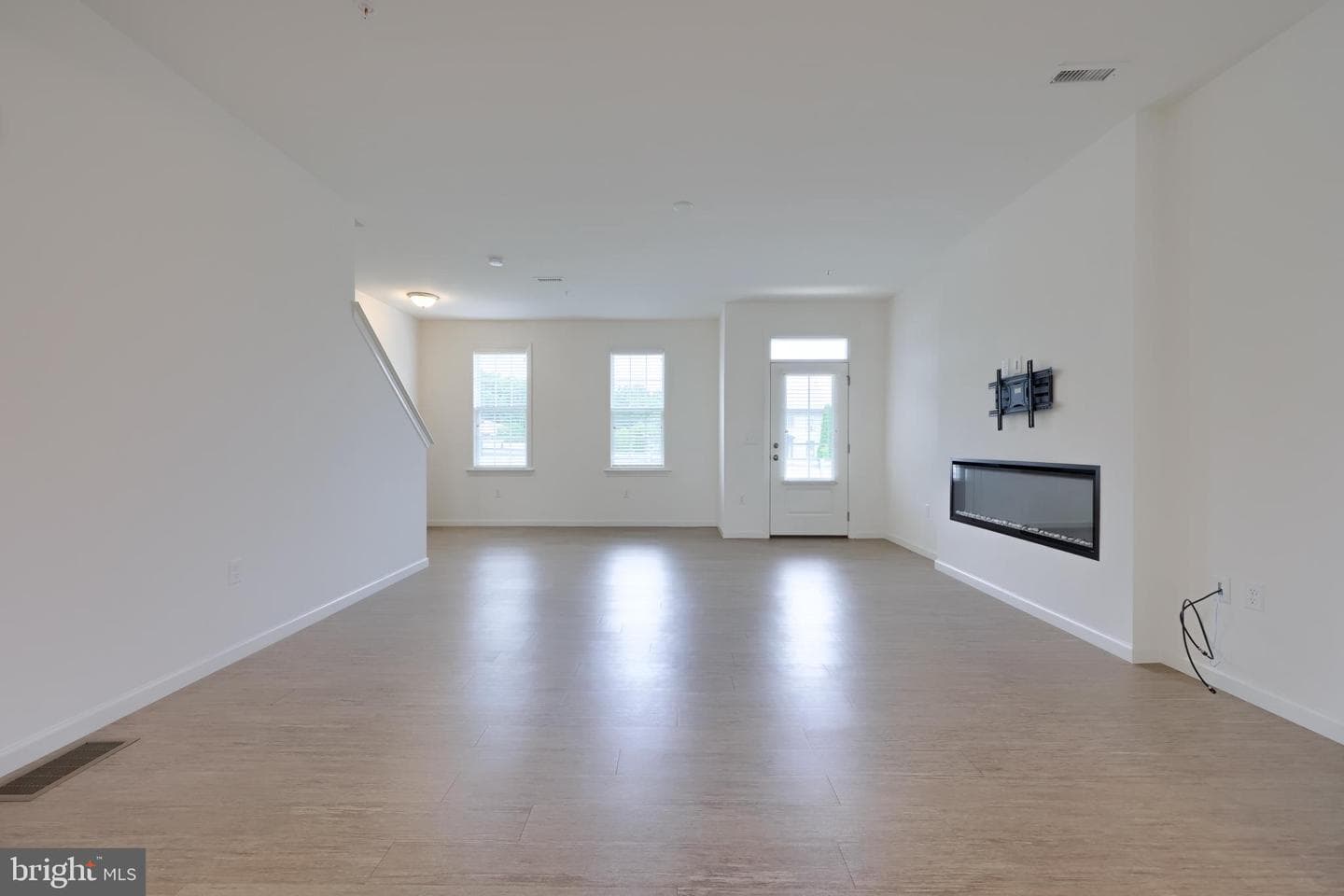 2421 Artesian Way photo 22
