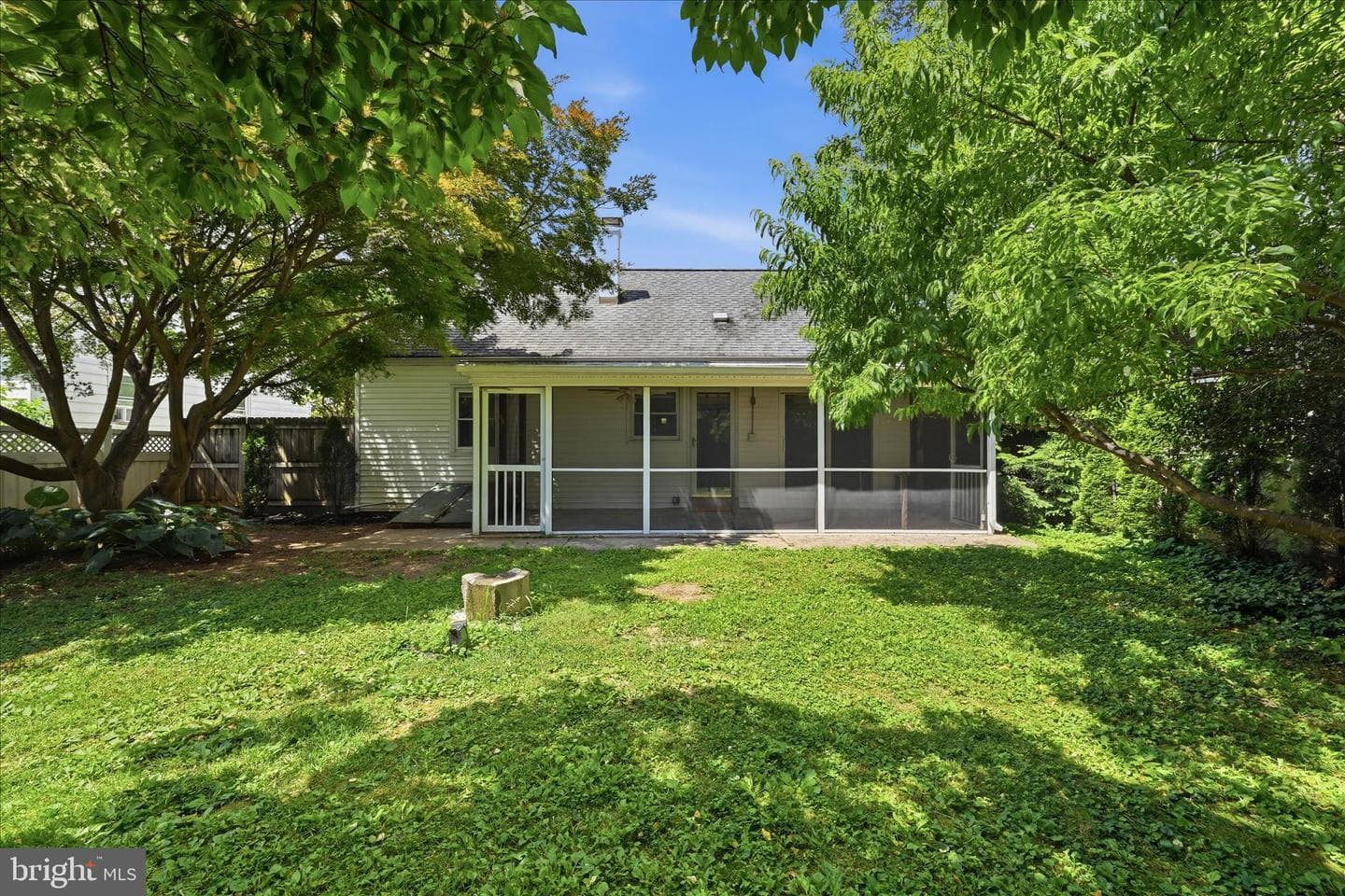 242 Elizabeth Drive photo 25