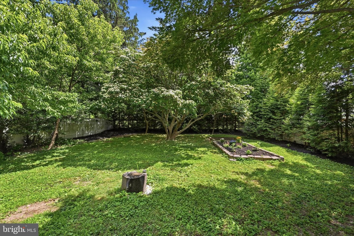 242 Elizabeth Drive photo 26