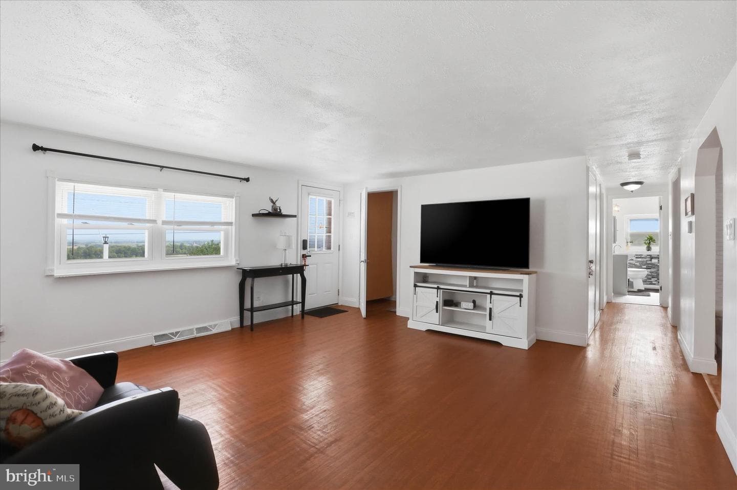 3982 Marietta Avenue photo 4