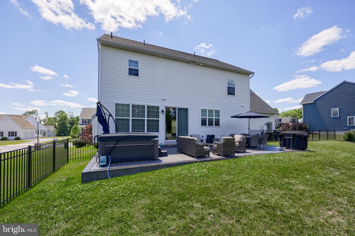 141 E Valley Road photo 50