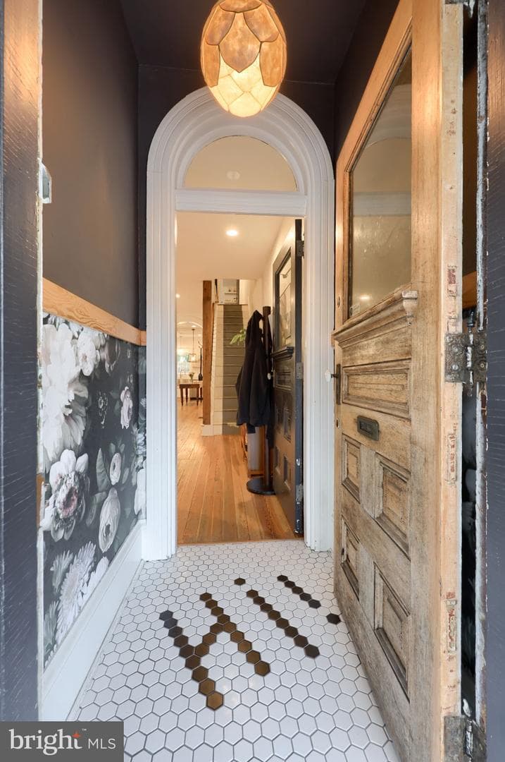 714 Manor Street photo 8