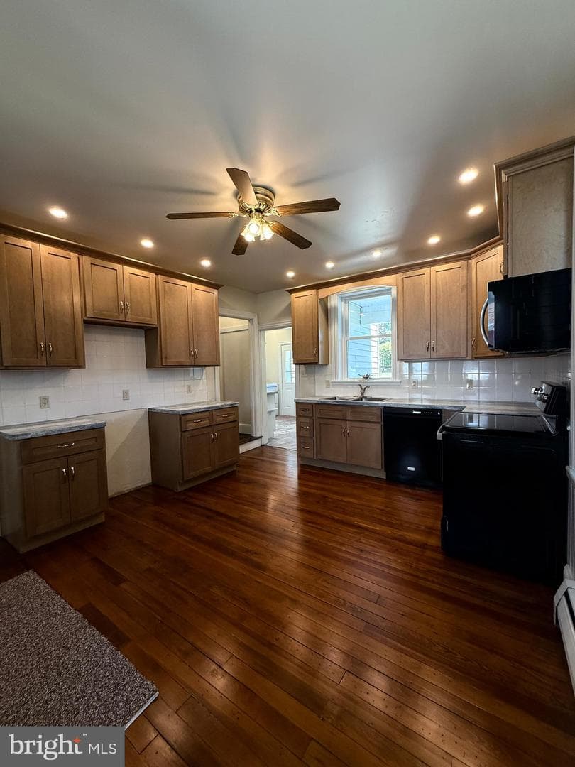 239 Washington Avenue photo 11