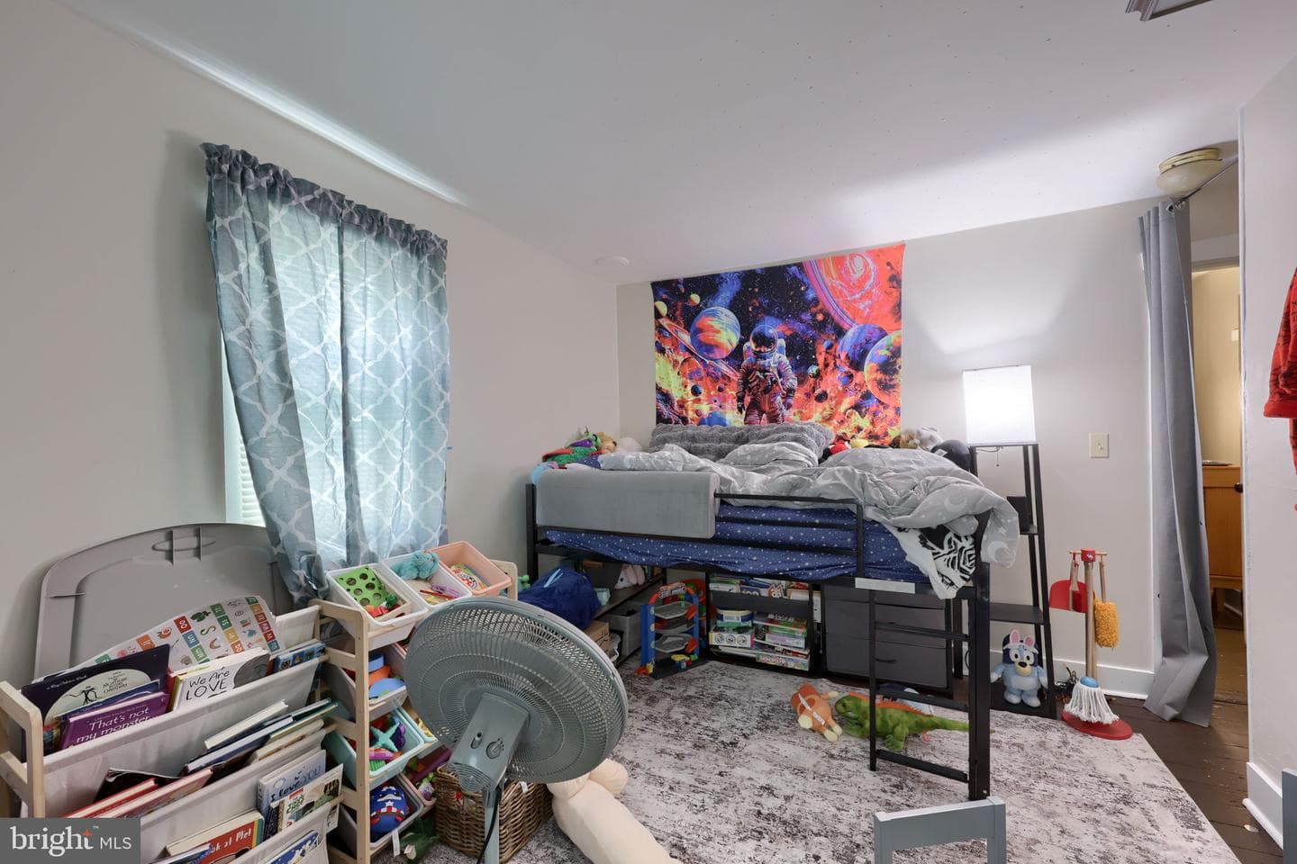 251 S Charlotte Street photo 32
