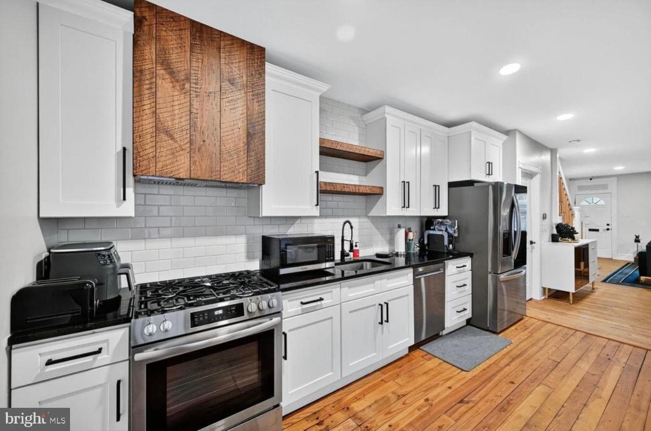 147 Liberty Street photo 8
