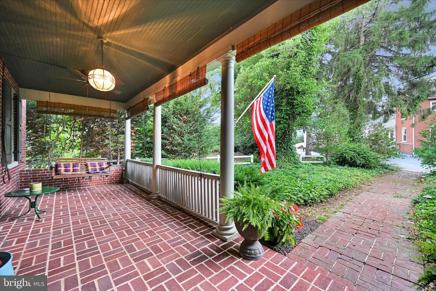 11 Union Avenue photo 6