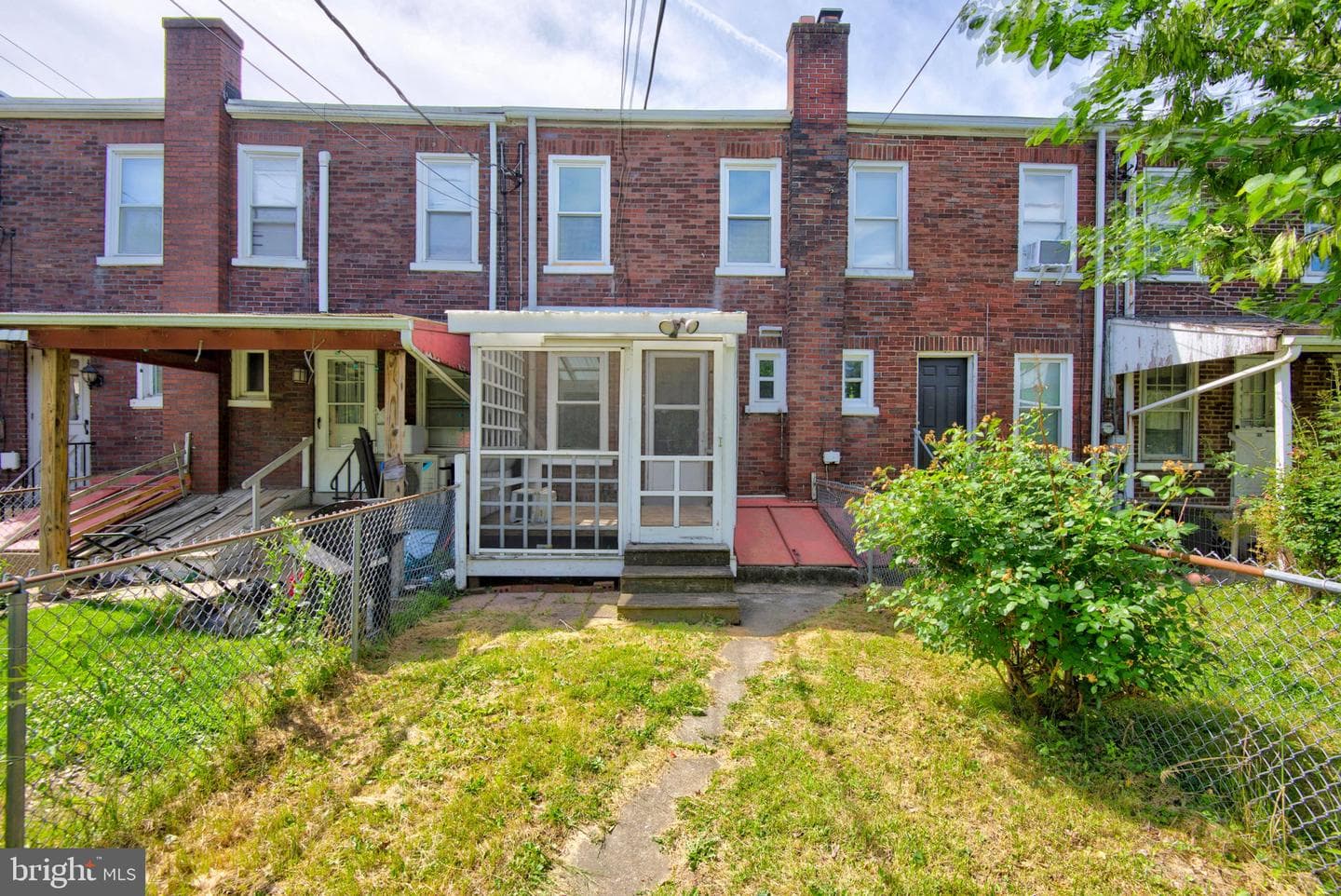 661 Lehigh Ave photo 22