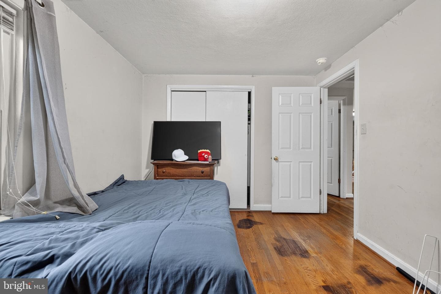935 Wabank Street photo 14