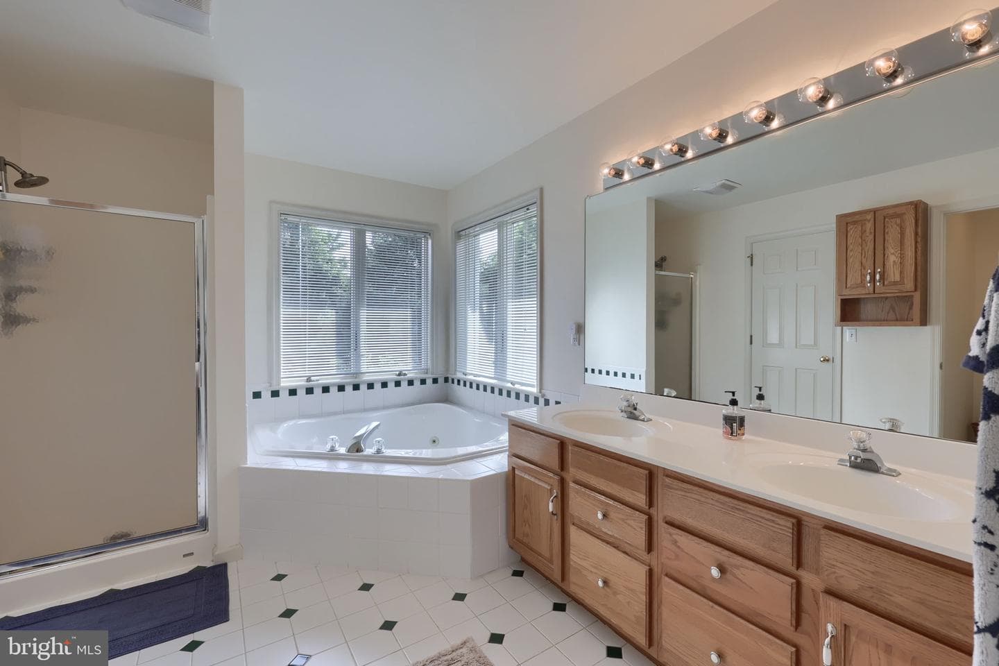 1015 Martin Avenue photo 38