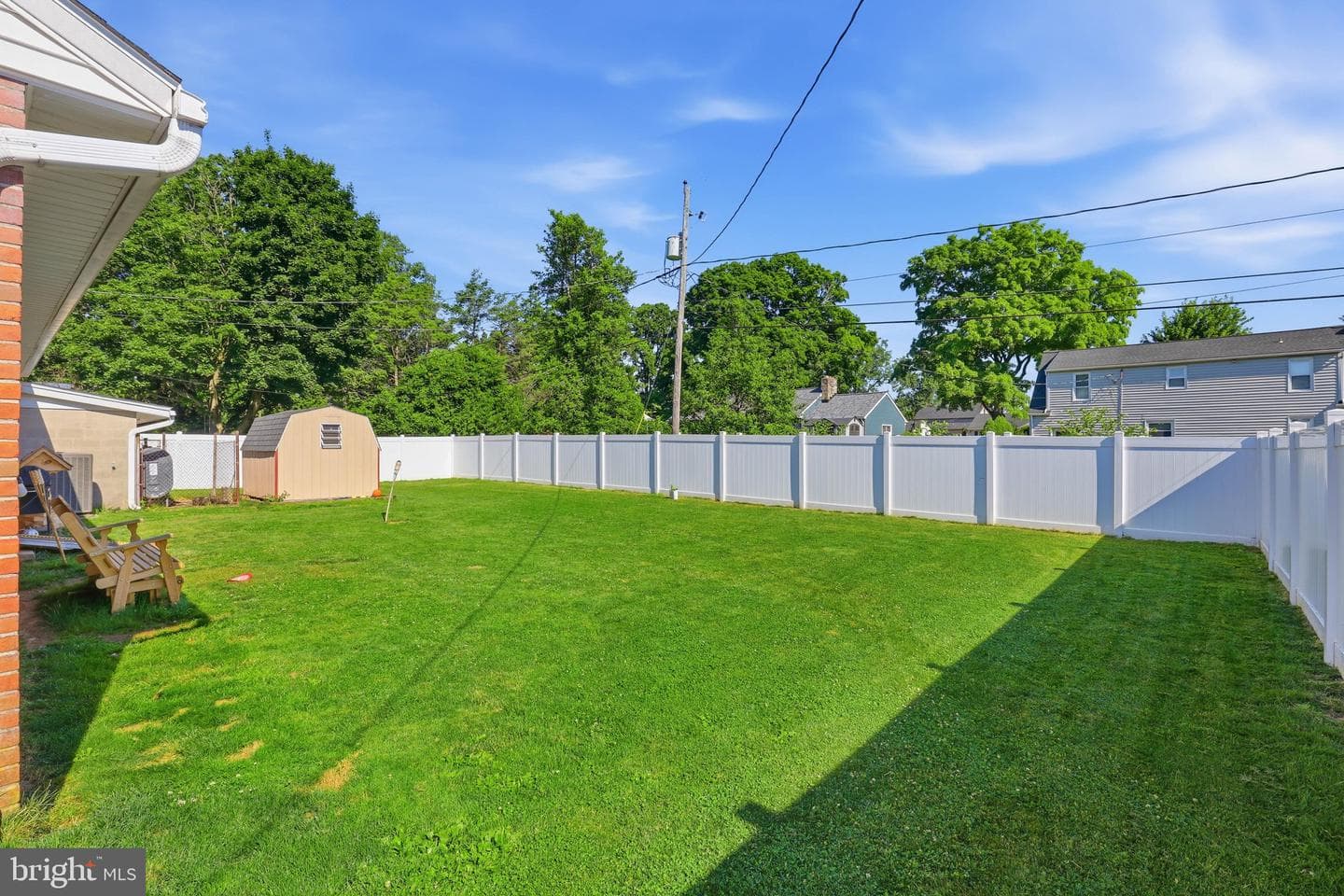 55 Stanley Avenue photo 21