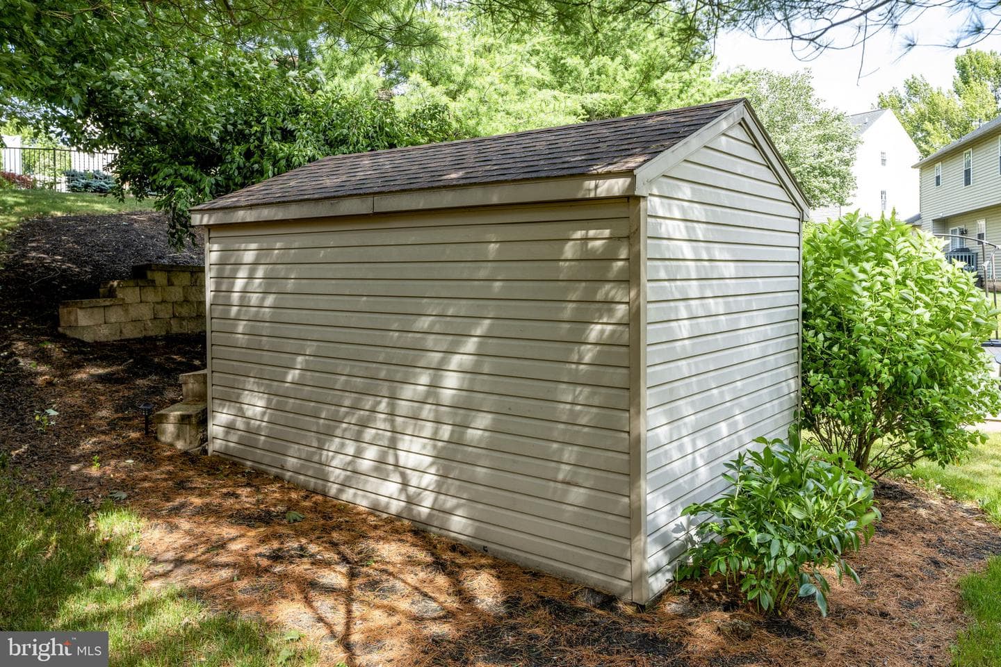 213 Willow Drive photo 65