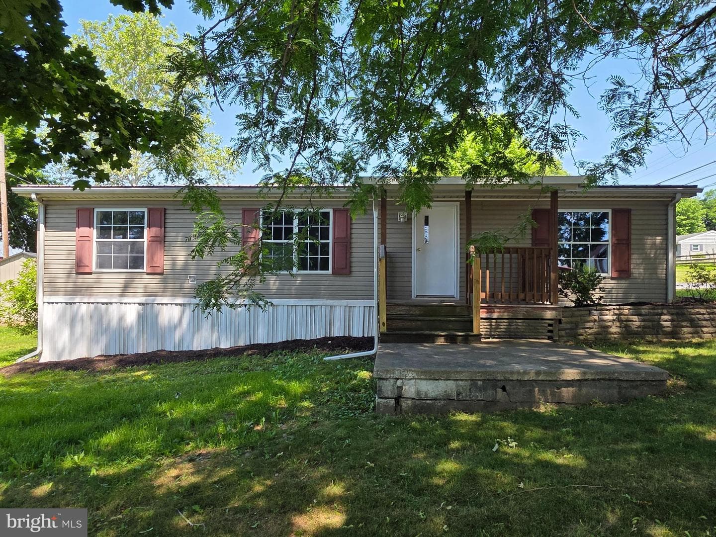 146 N Reamstown Rd photo 16