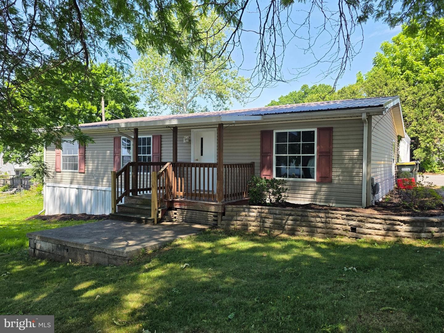 146 N Reamstown Rd photo 17