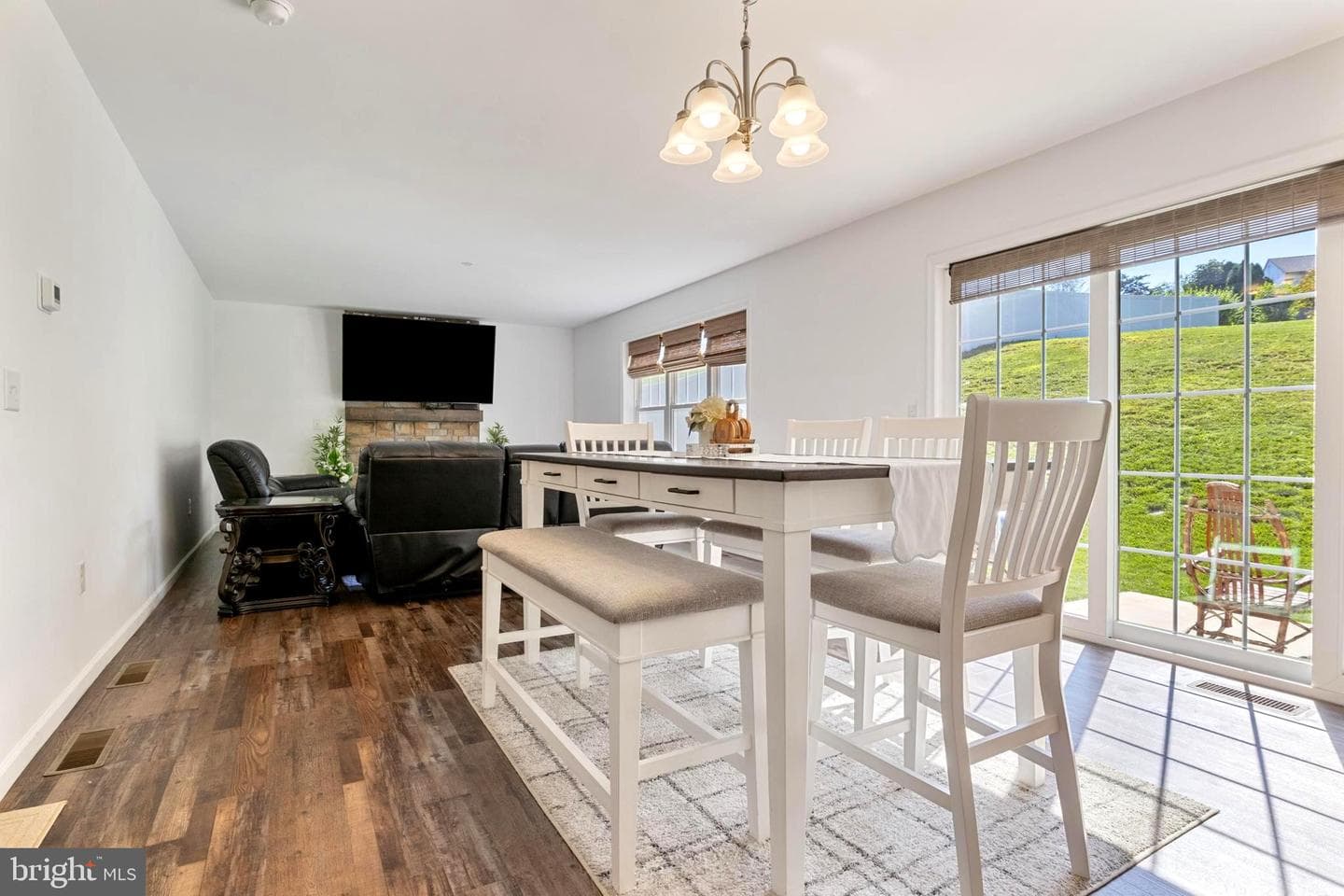 645 N Pier Drive photo 4