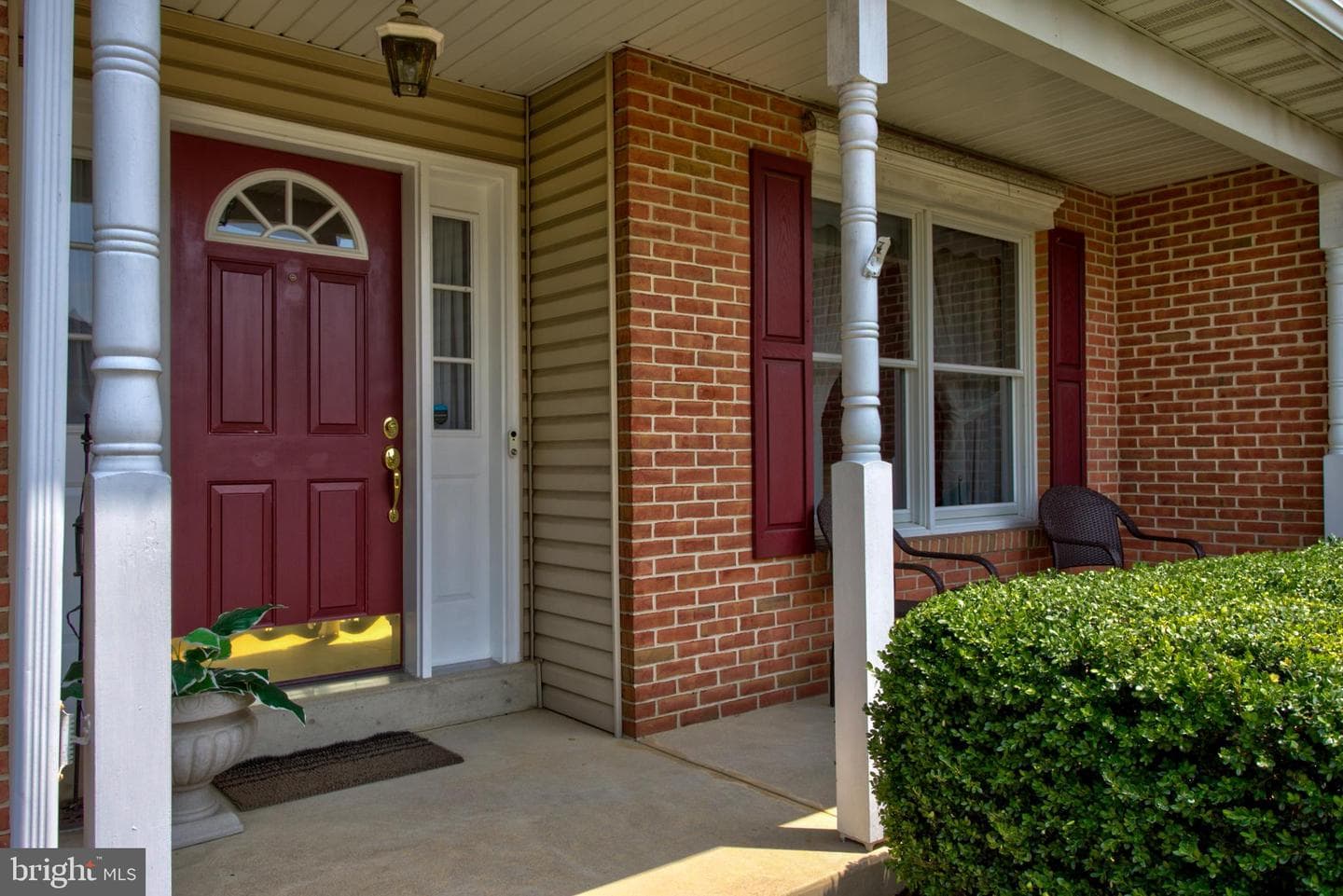 2041 Harrogate Road photo 3