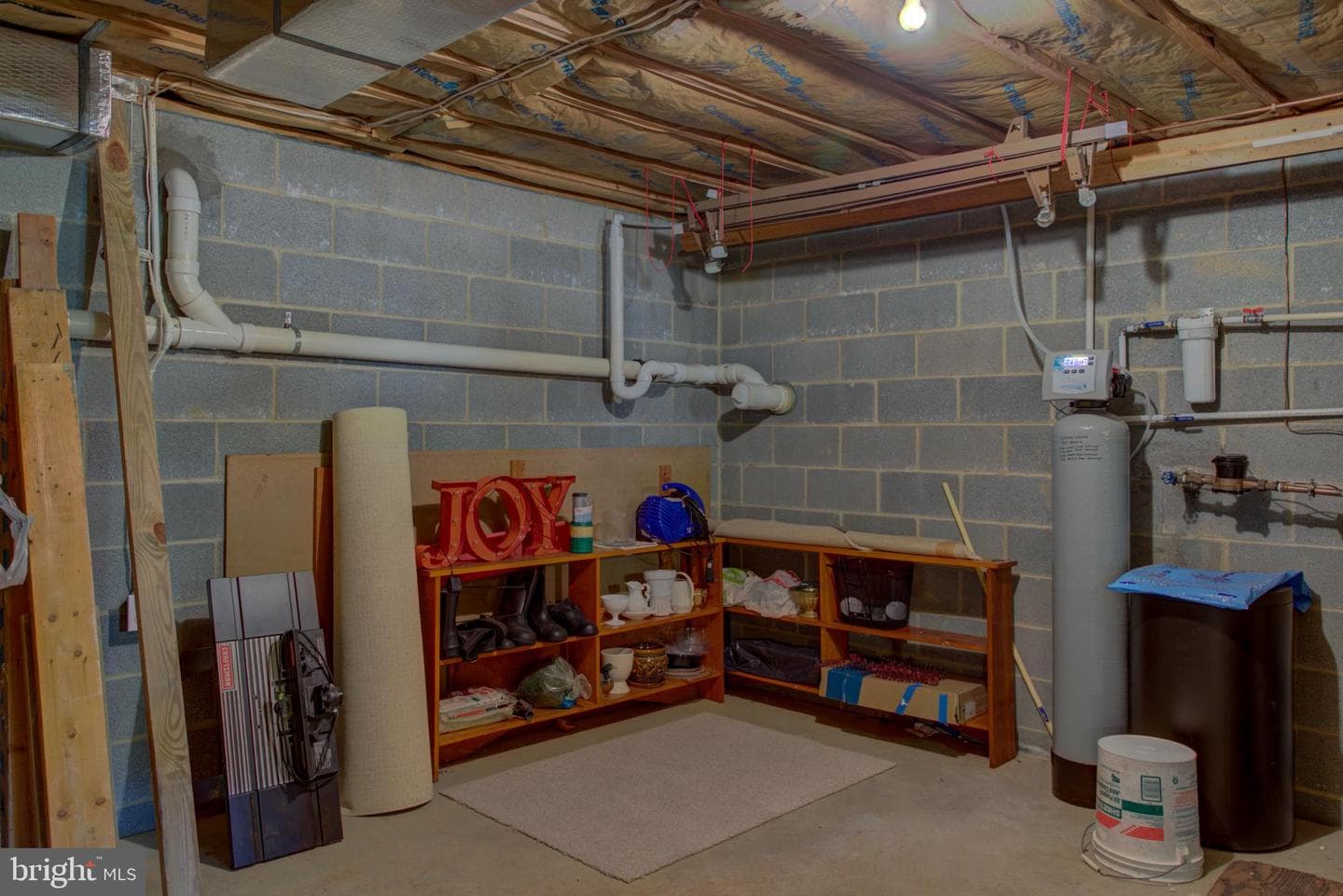 2041 Harrogate Road photo 35