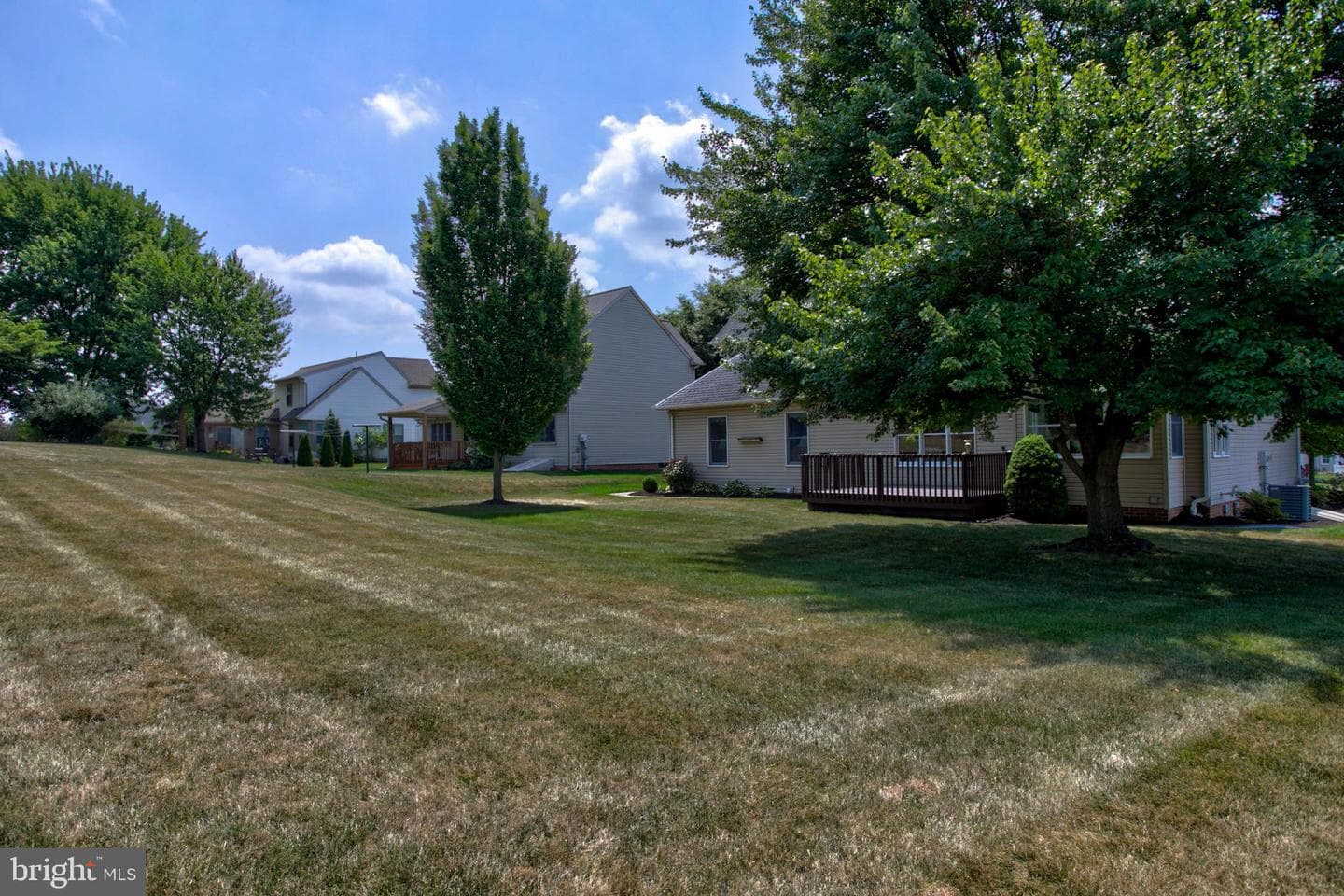 2041 Harrogate Road photo 36