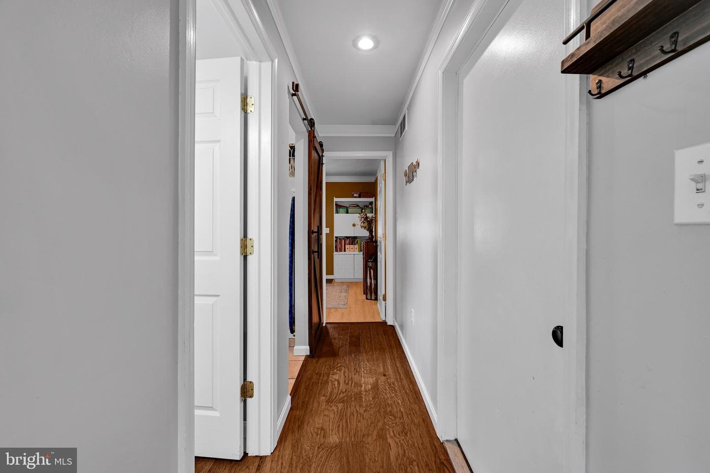 217 Spruce Street photo 18