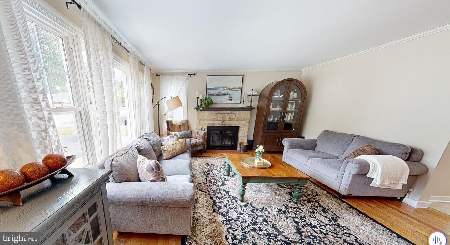 311 Lemon Street photo 10