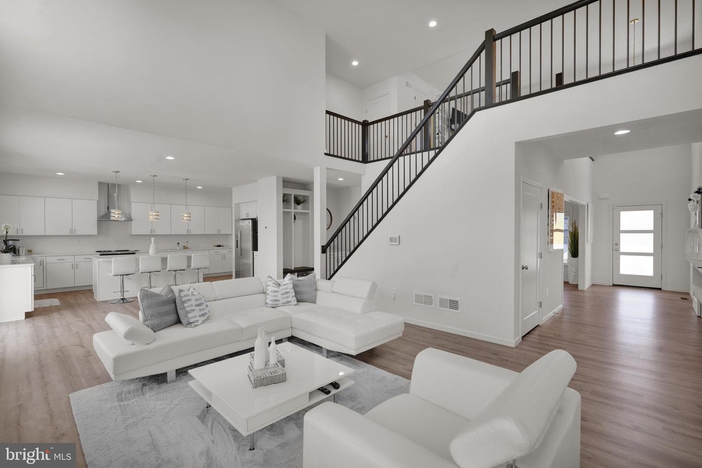 4 Rein Drive photo 16