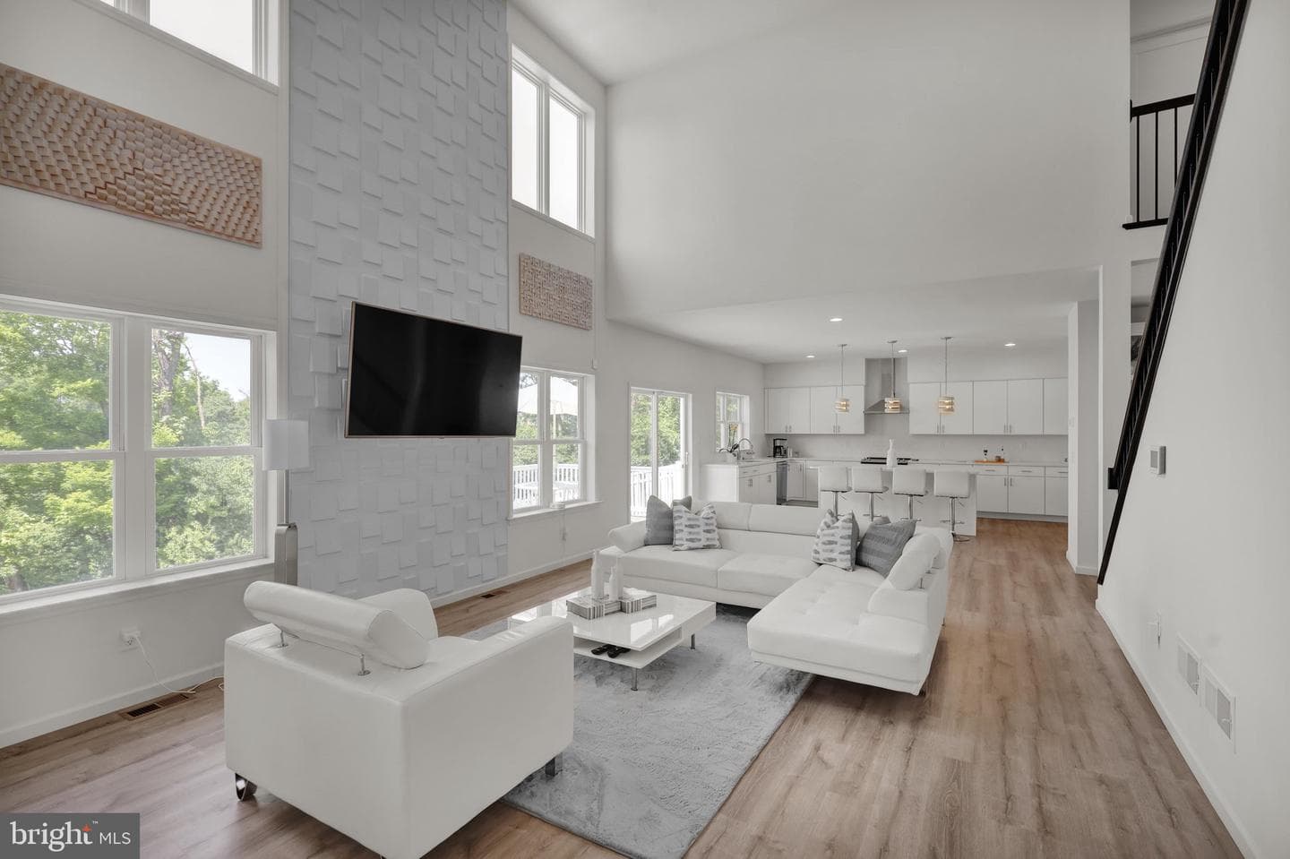 4 Rein Drive photo 17