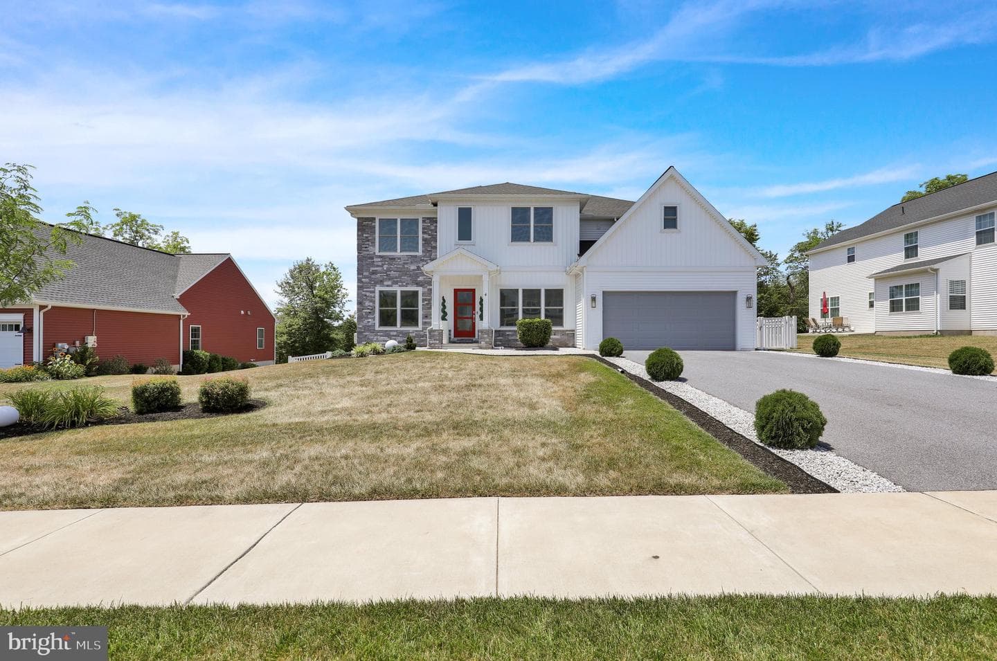 4 Rein Drive photo 61