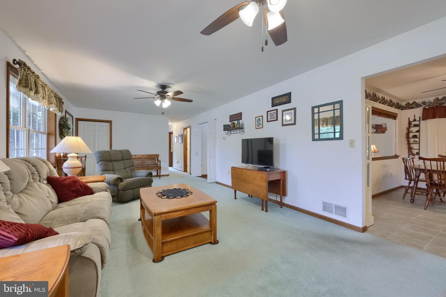 225 Country Drive photo 22