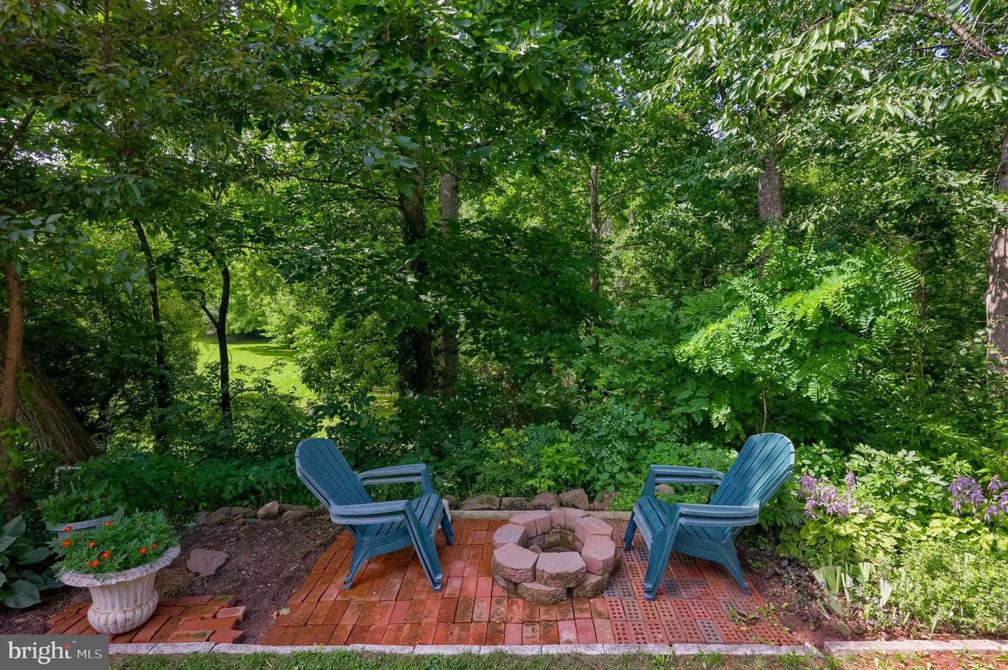 225 Country Drive photo 60