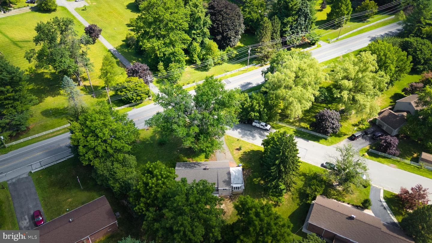 2 Gable Park Road photo 39