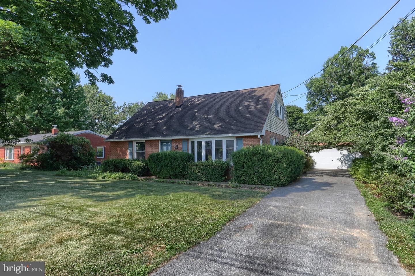 6370 Sundra Drive photo 4