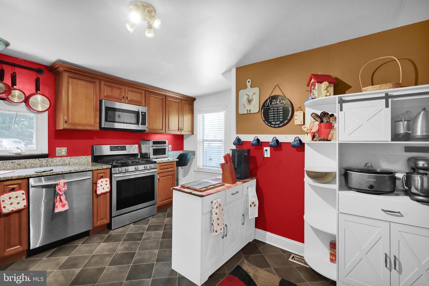 724 Rohrerstown Road photo 10