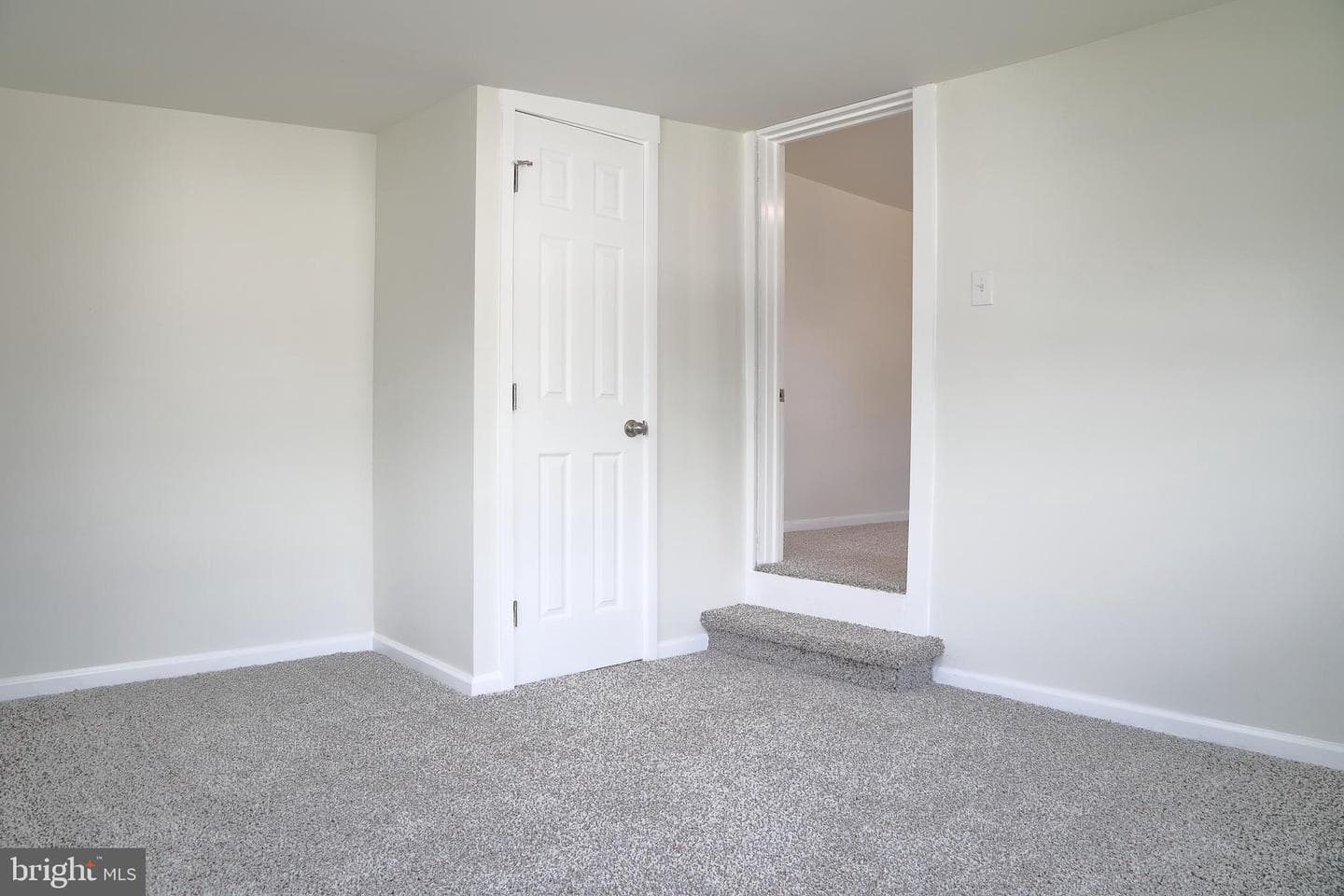 157 S Wolf Street photo 18