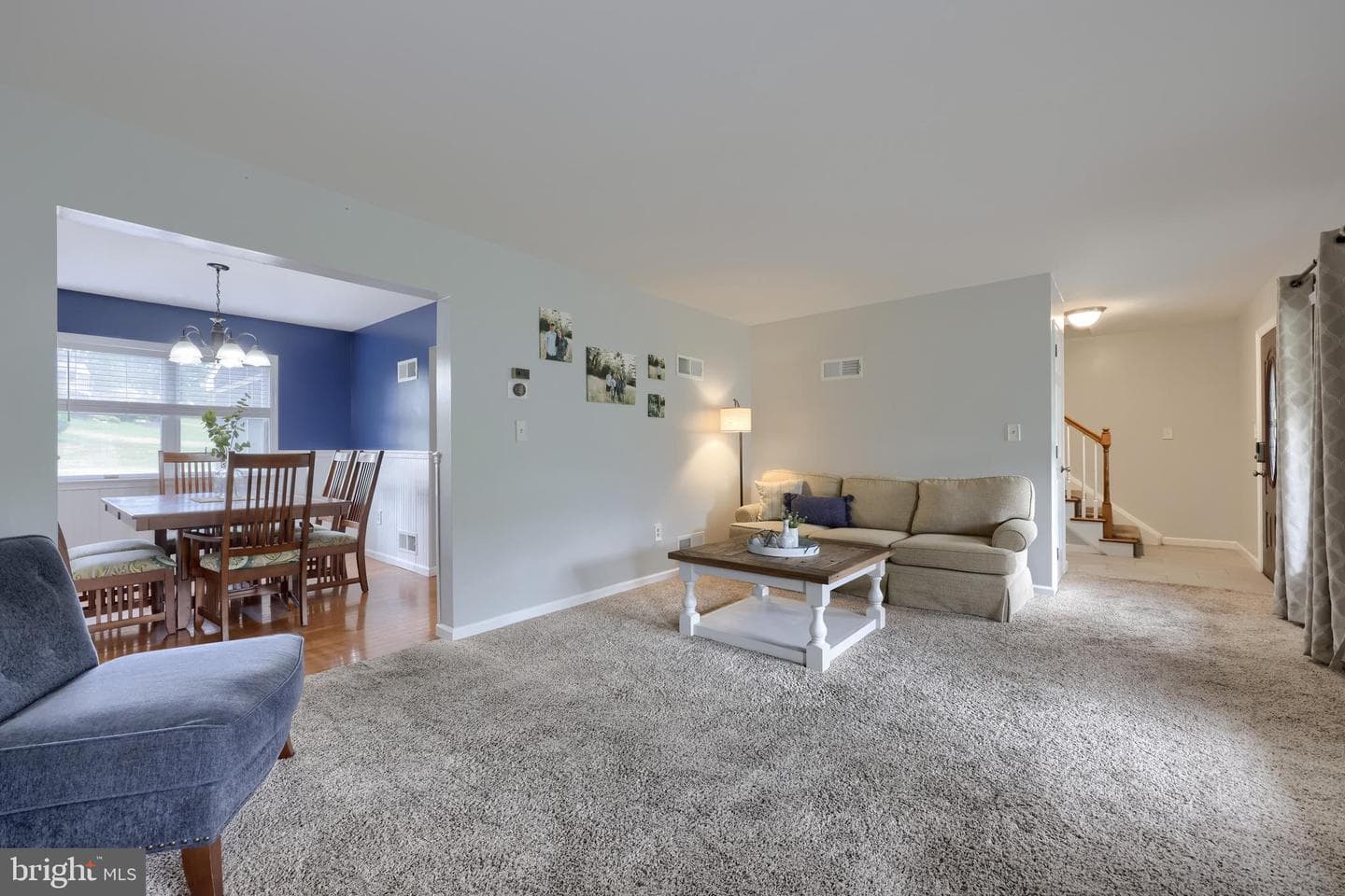 323 Knights Bridge Way photo 10