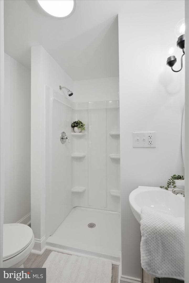 709 Saint Joseph Street photo 31