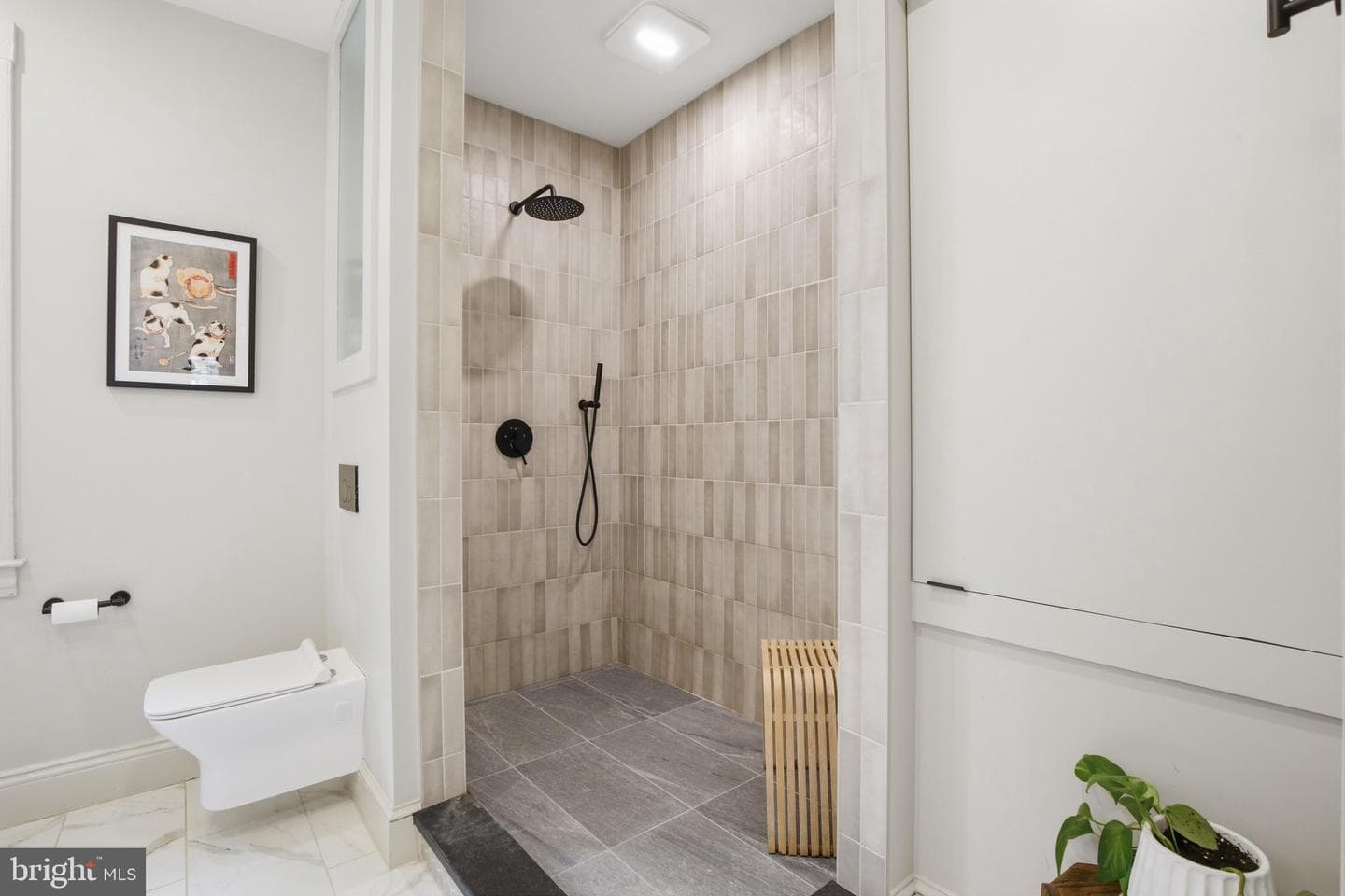 237 N Lime Street photo 35
