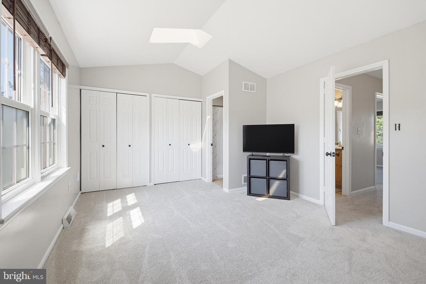 2792 Madison Court photo 11