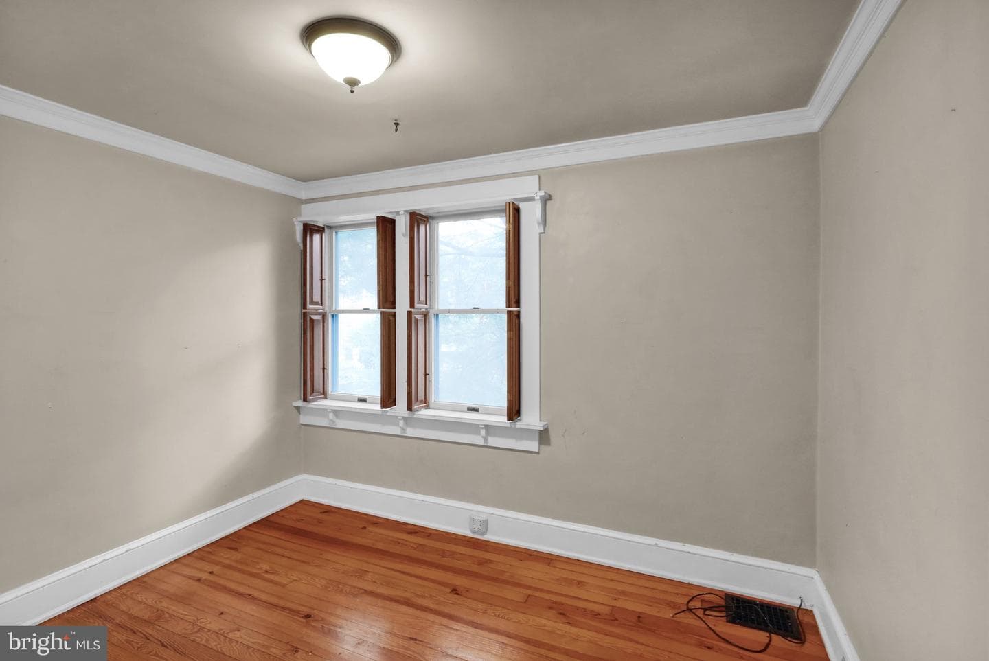 1194 Elm Avenue photo 20