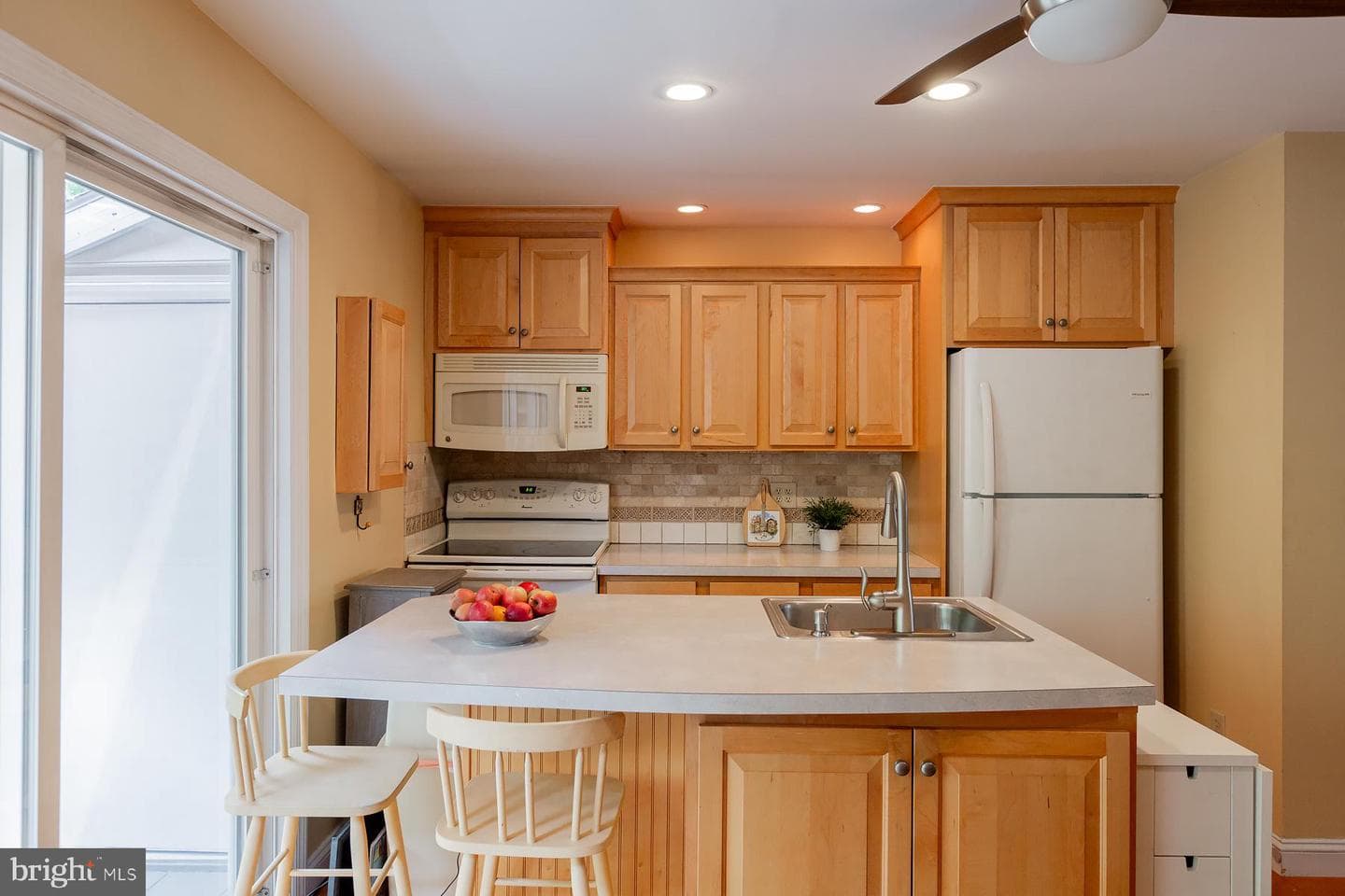 359 N Arch Street photo 22
