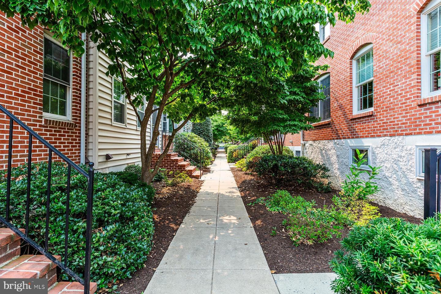 359 N Arch Street photo 70