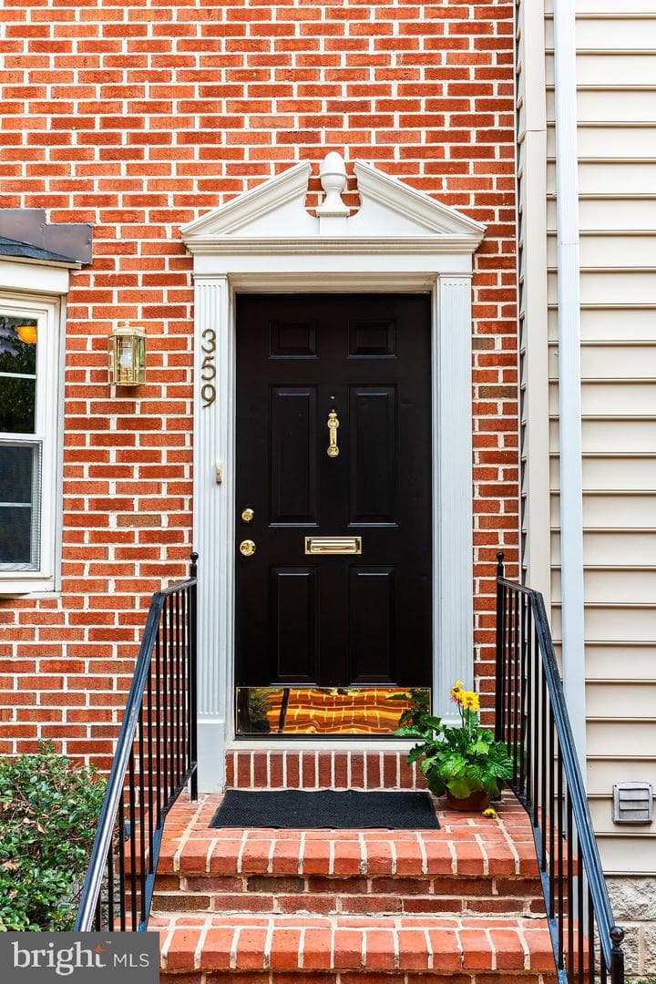359 N Arch Street photo 8