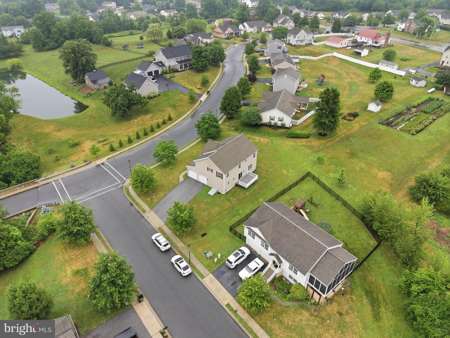 125 Woodmeadow Drive photo 40