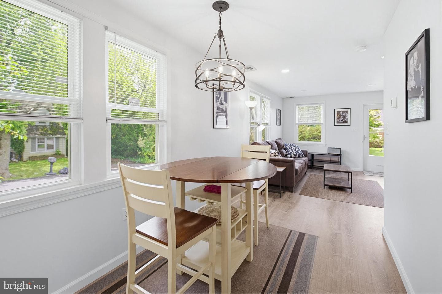 139 Montrose Avenue photo 10
