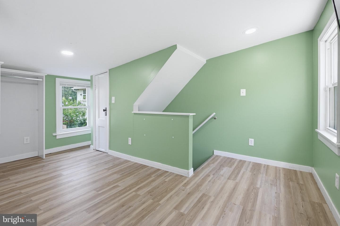 2624 Duke Street photo 15