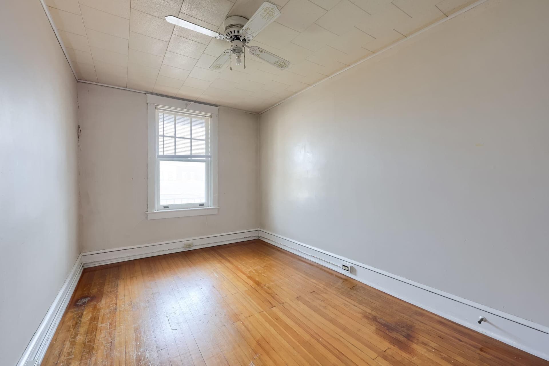 364 E Liberty Street photo 20