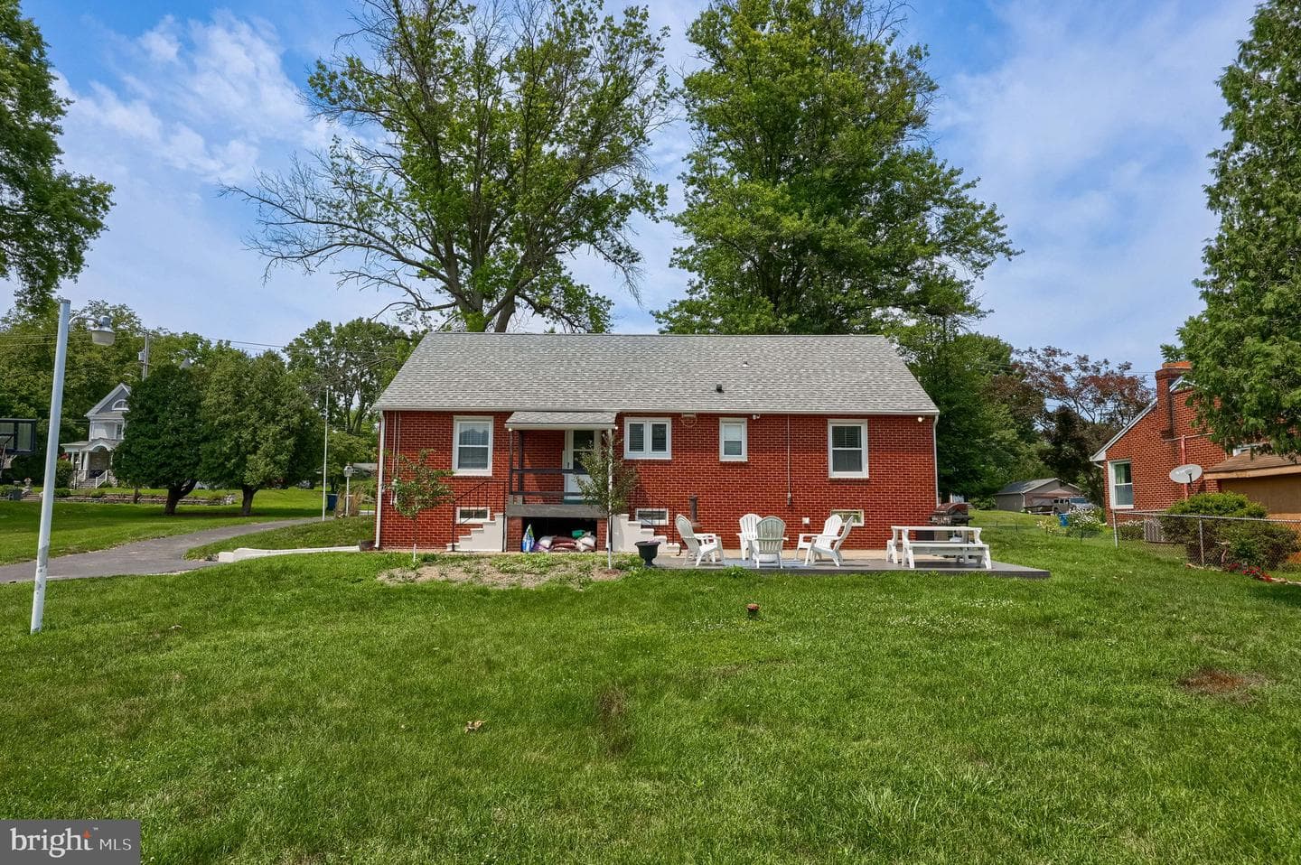 1700 Manor Street photo 42
