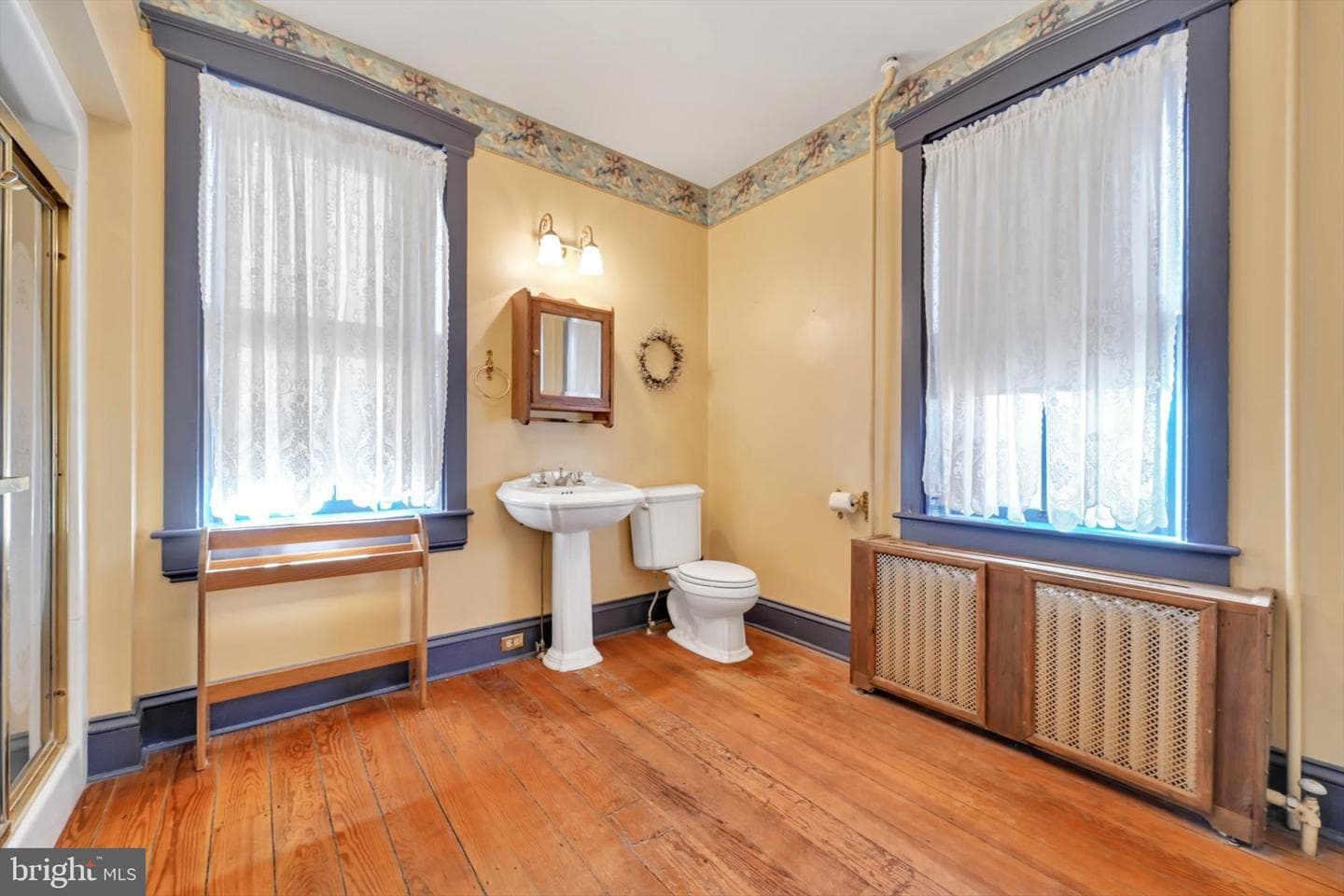 101 Miller Street photo 18